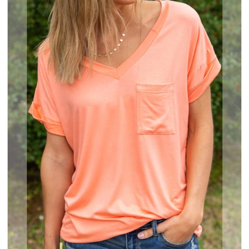 11 oaks boutique tops. 3 different shirts